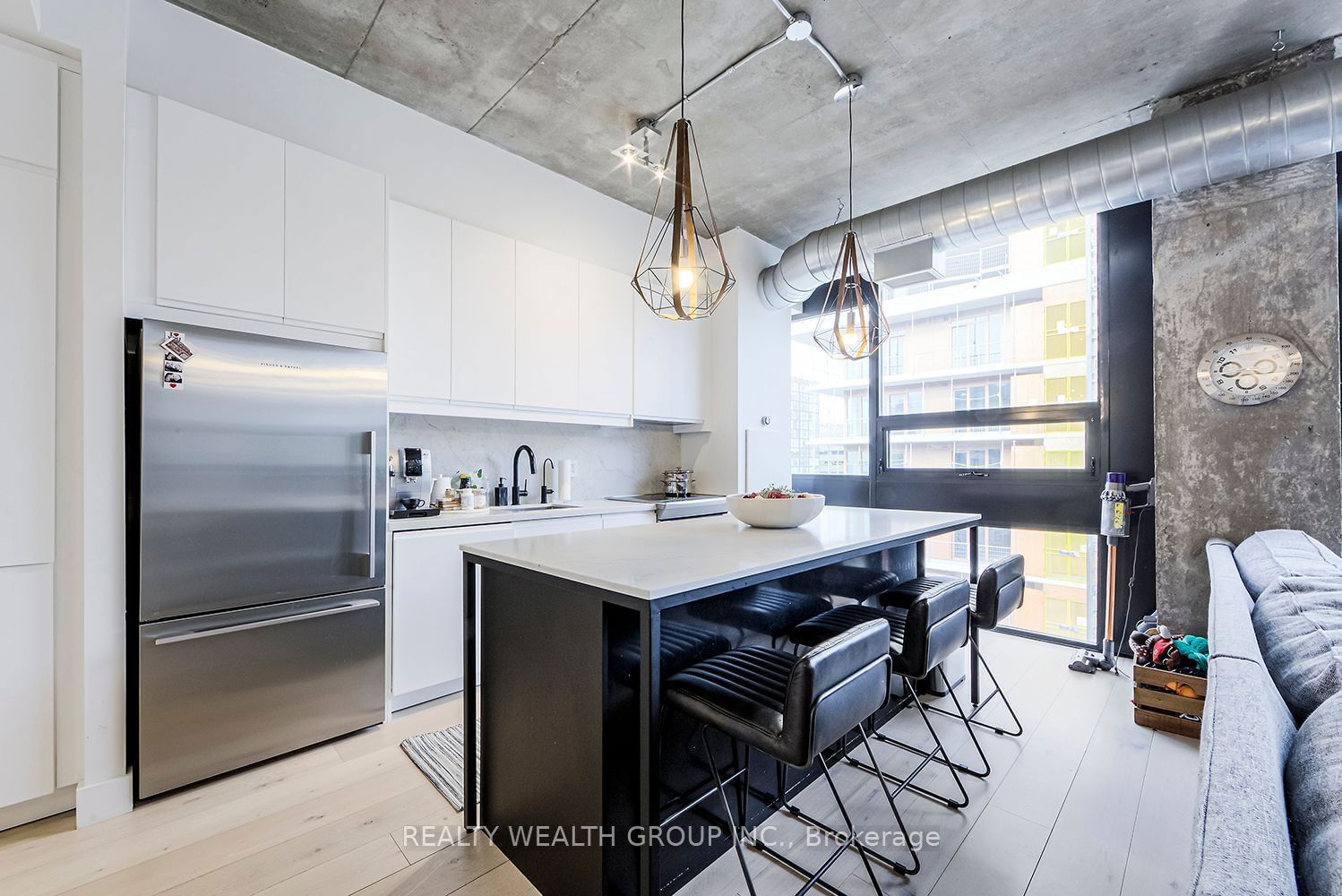 60 Bathurst St, unit 1006 for rent - image #11