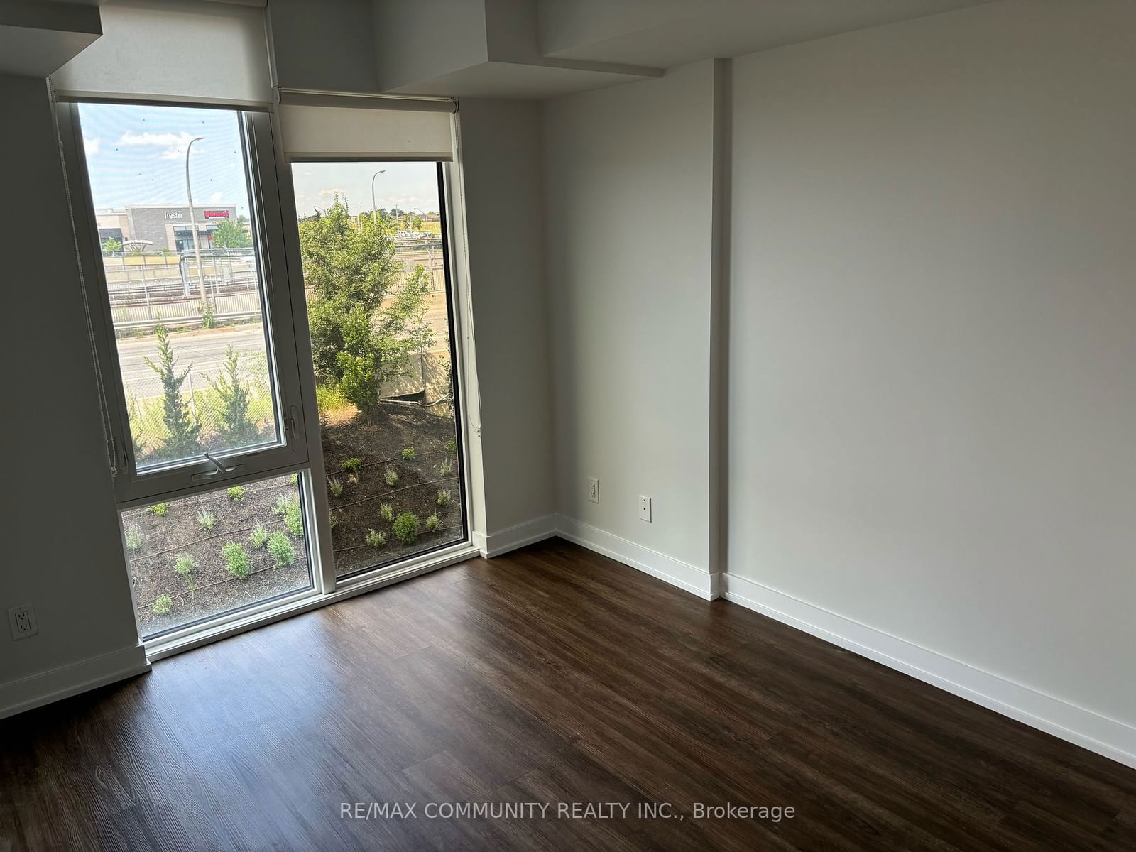 38 Monte Kwinter Crt, unit 313 for rent - image #12