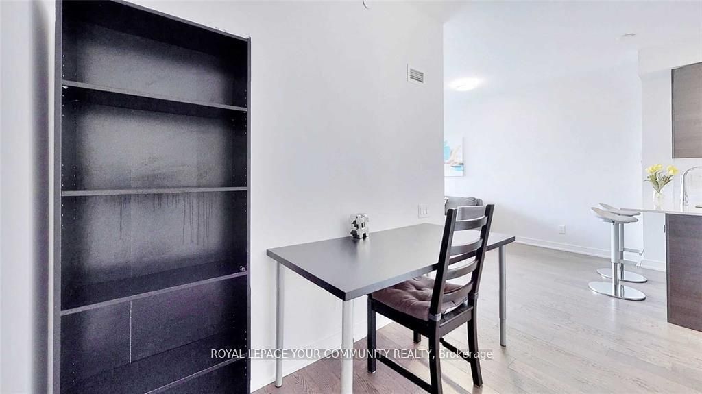 57 St Joseph St, unit 518 for rent - image #23