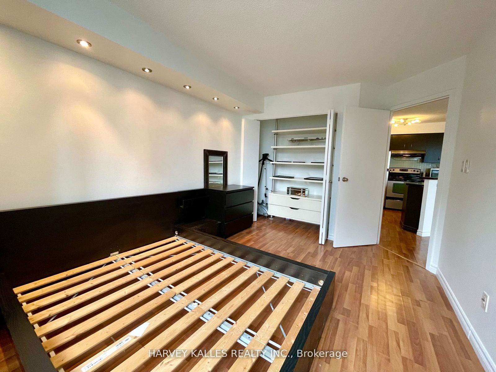 25 Grenville St, unit 2206 for sale - image #9