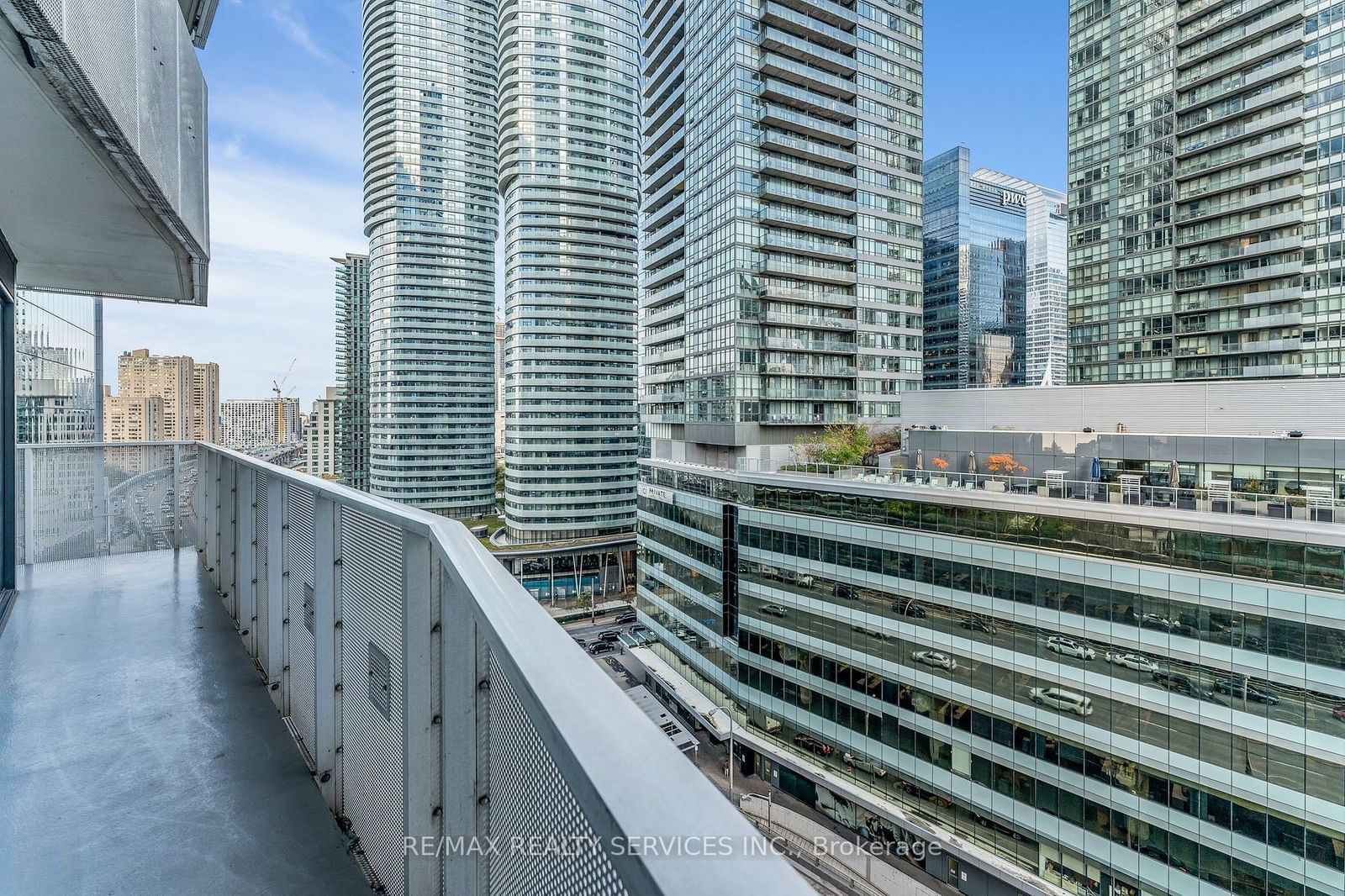 100 Harbour St, unit 1202 for sale