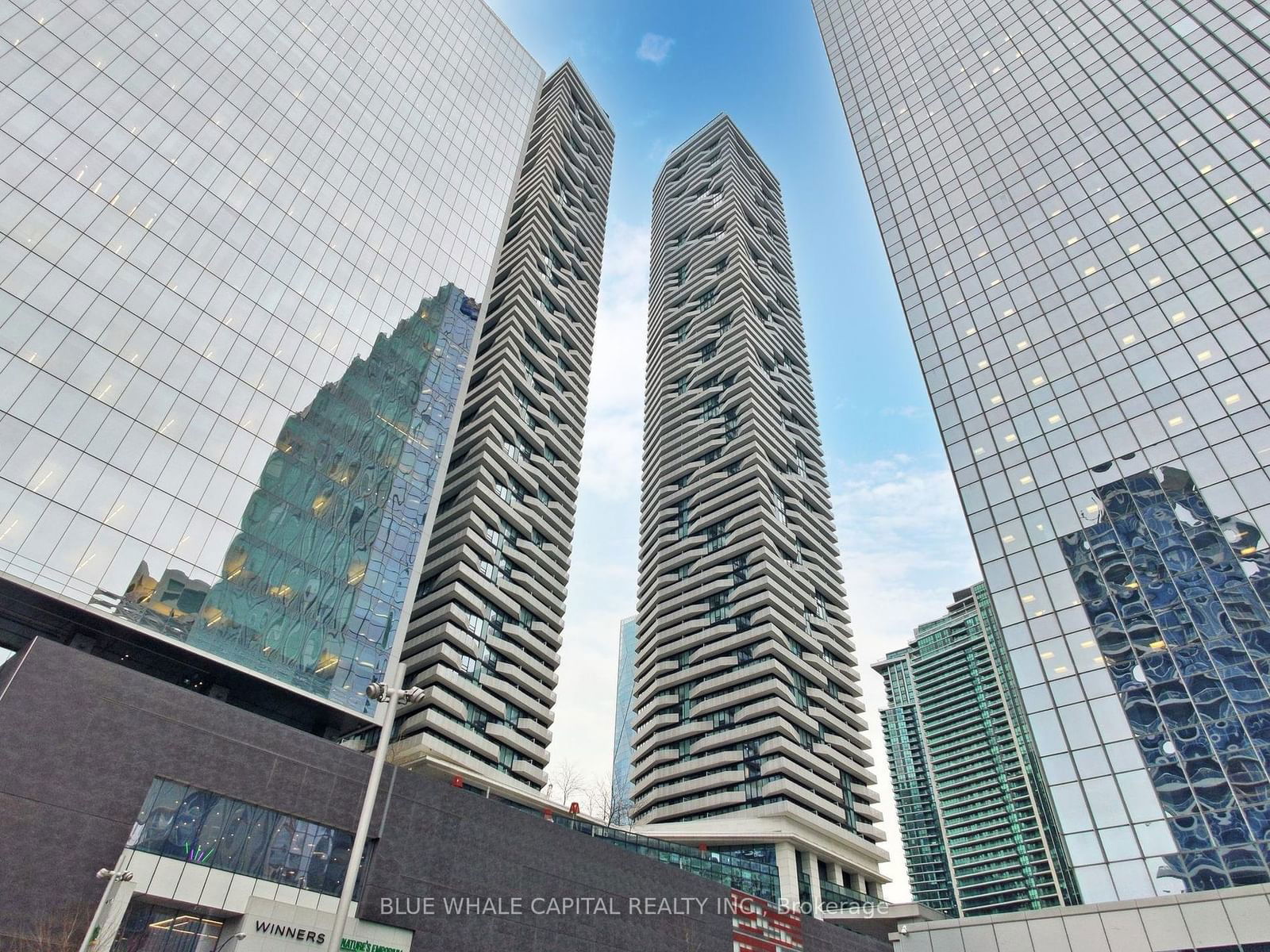 100 Harbour St, unit 3206 for sale - image #1