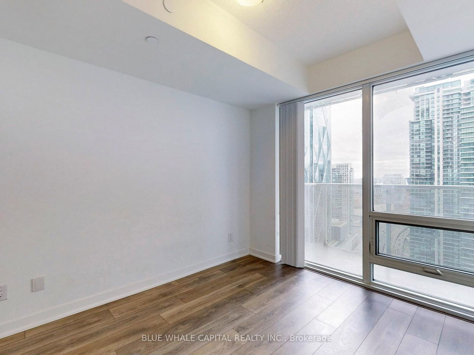 100 Harbour St, unit 3206 for sale