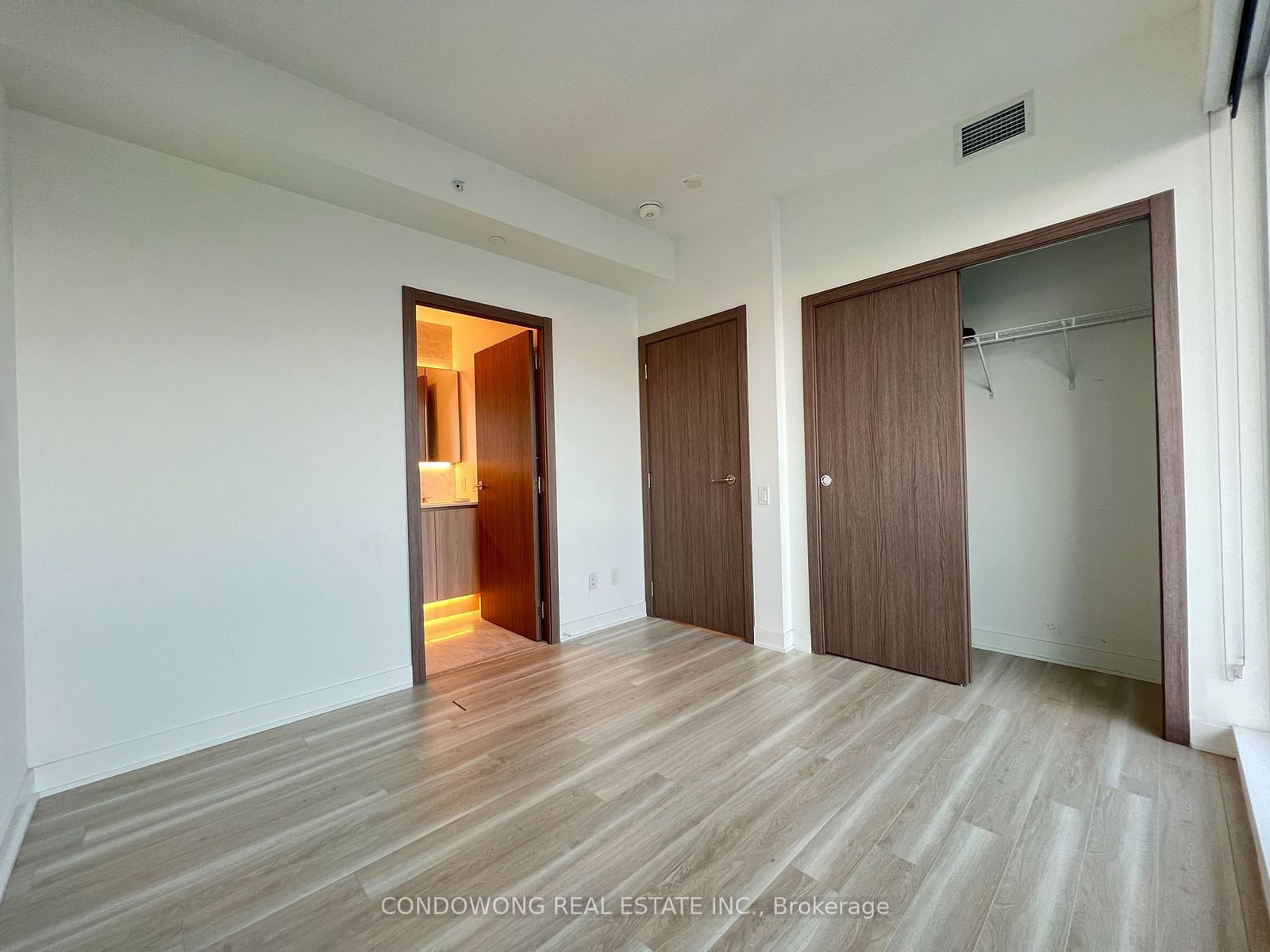 19 Bathurst St, unit 3811 for sale - image #12