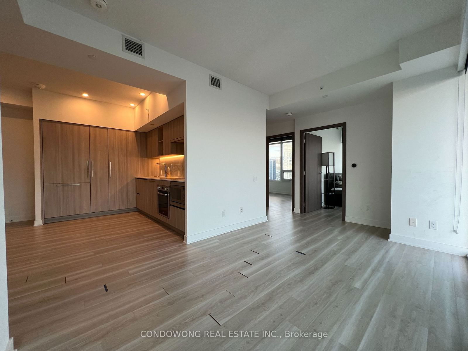 19 Bathurst St, unit 3811 for sale - image #6