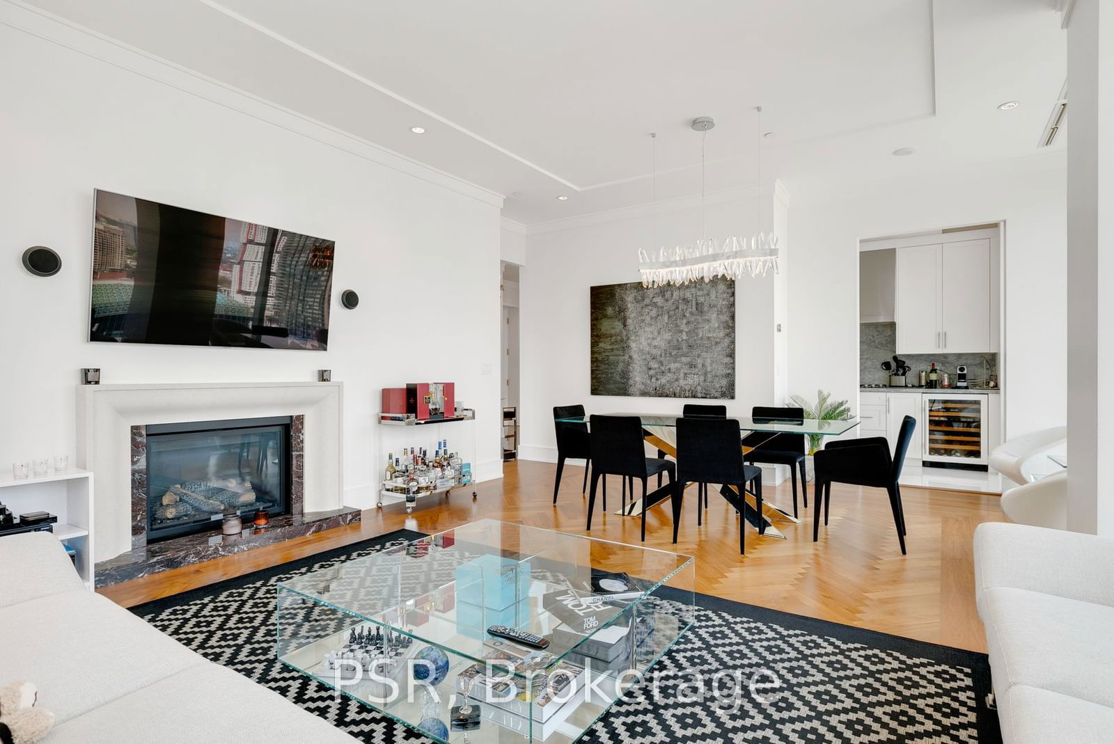 183 Wellington St W, unit 2503 for sale - image #5