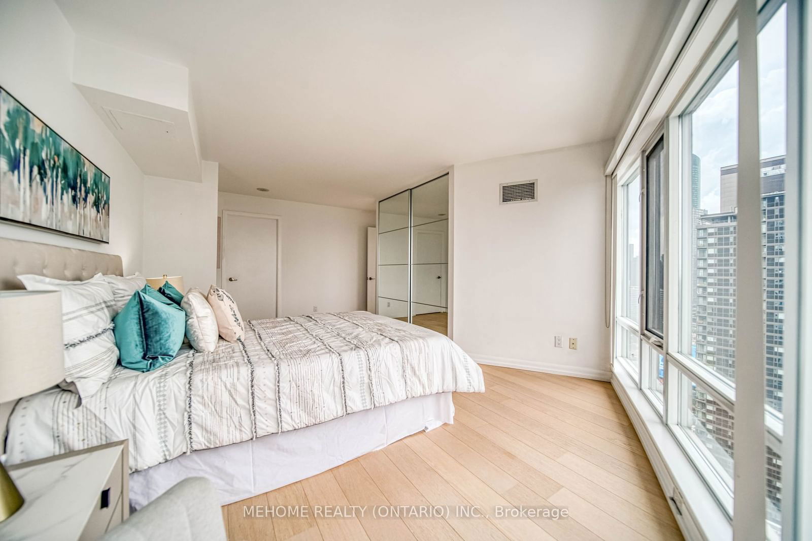 210 Victoria St, unit 3401 for sale - image #27