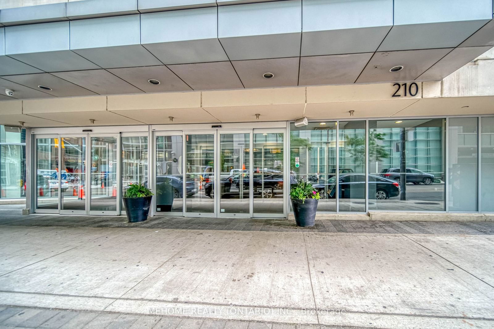 210 Victoria St, unit 3401 for sale - image #4