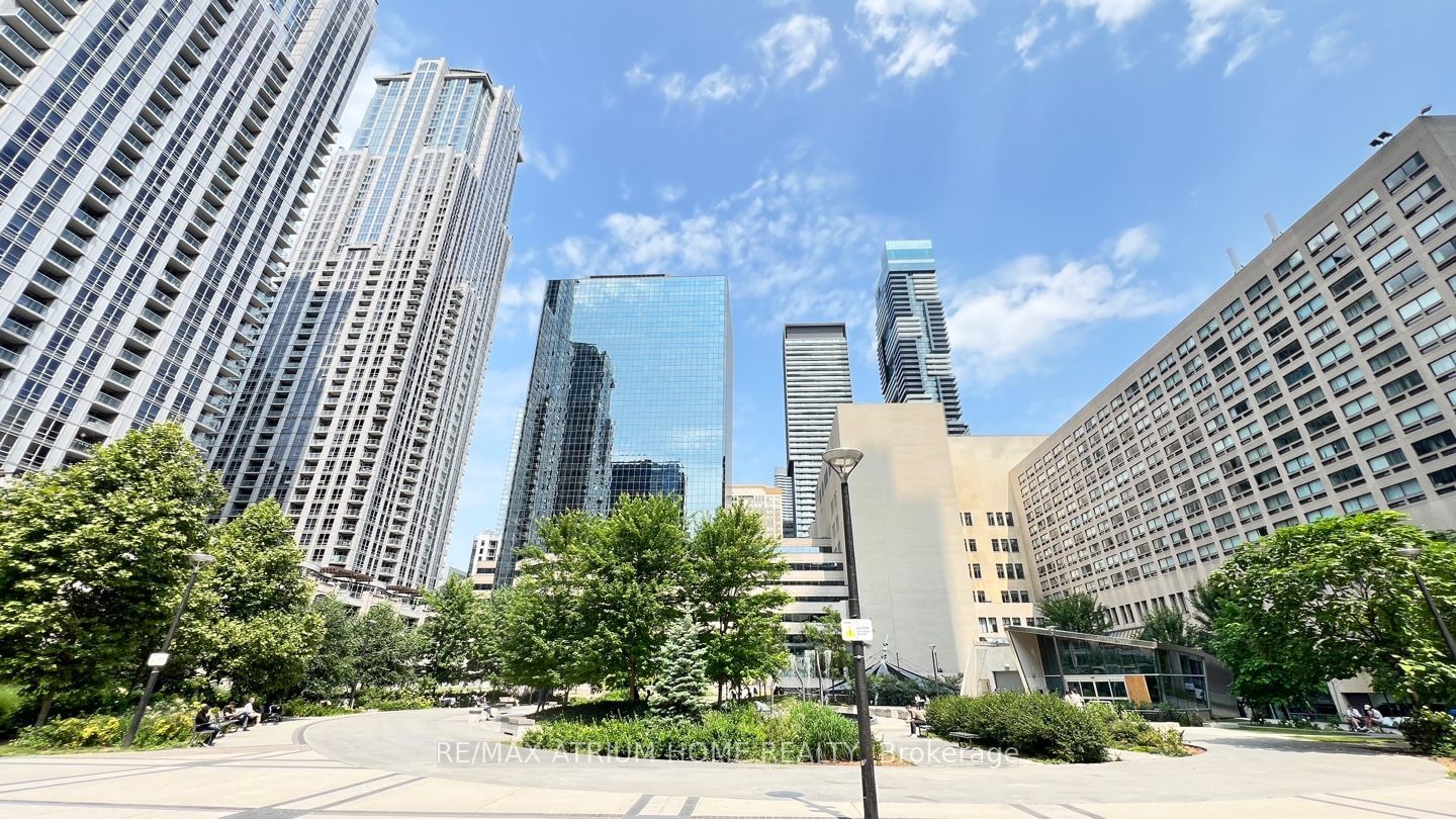 386 Yonge St, unit 5008 for rent - image #26