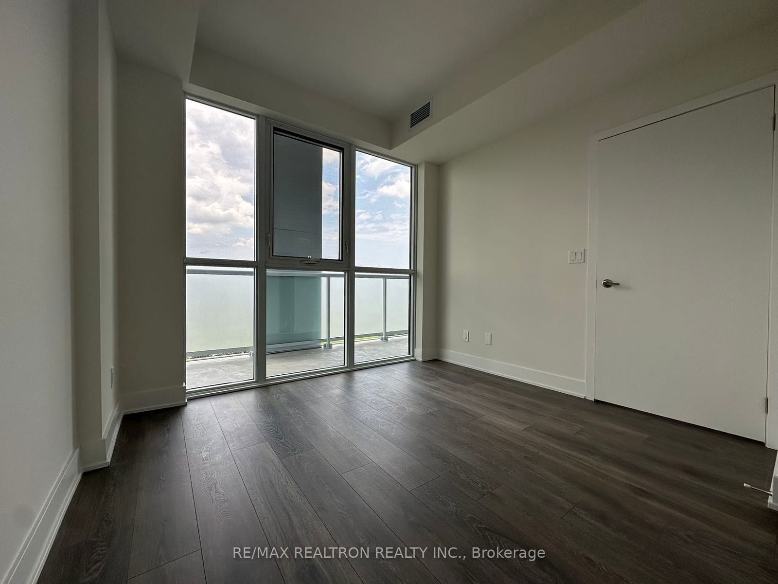 188 Fairview Mall Dr, unit 2803 for rent - image #10