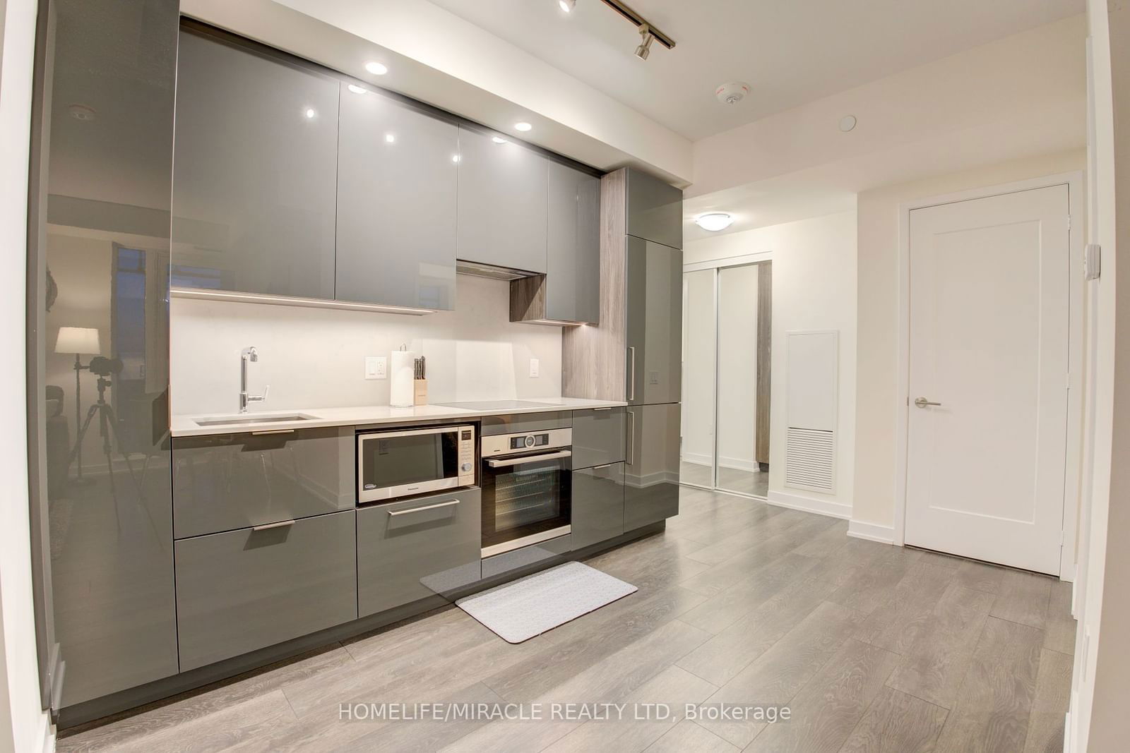 28 Freeland St, unit 5307 for sale - image #8