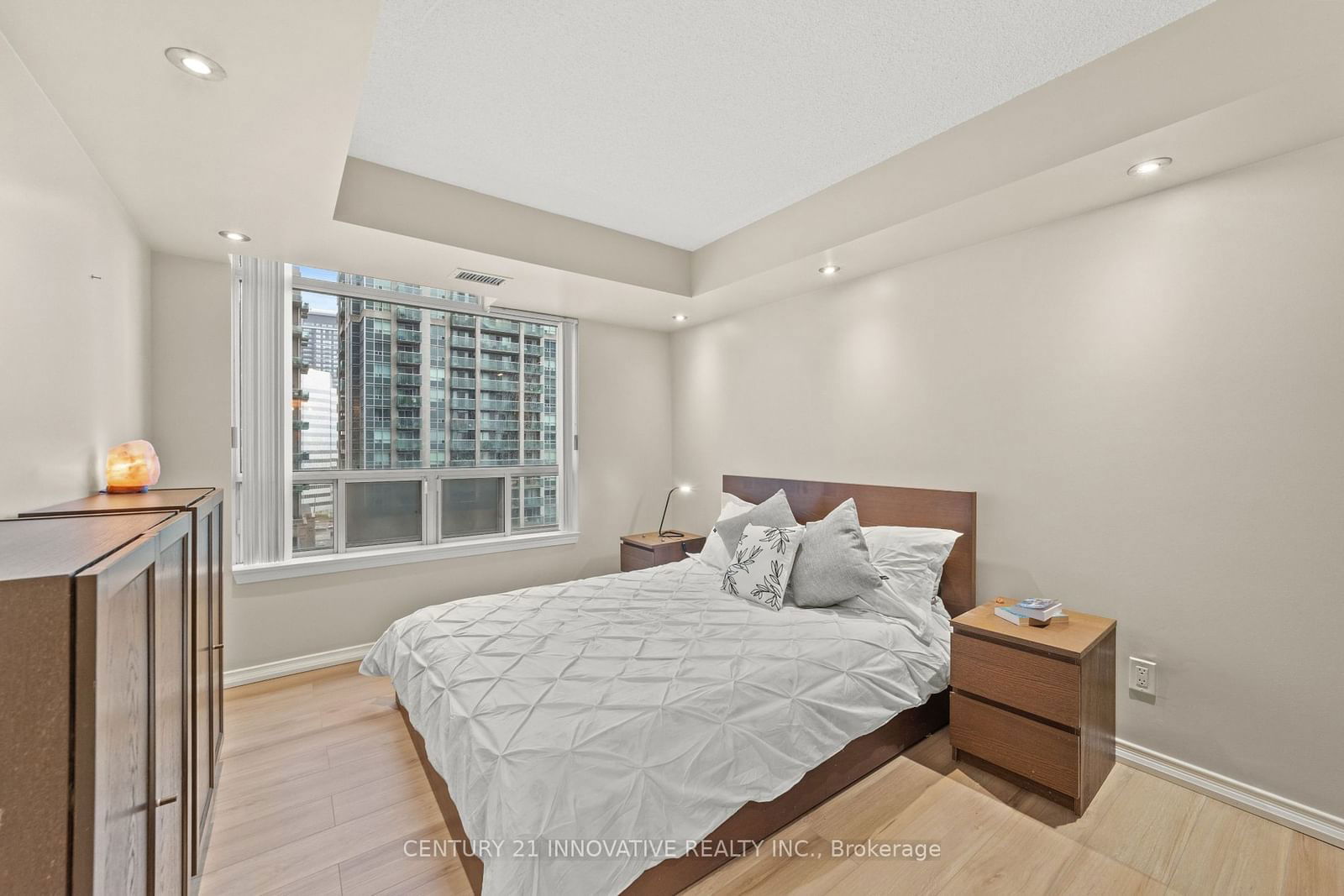 28 Harrison Garden Blvd, unit 1508 for sale - image #15