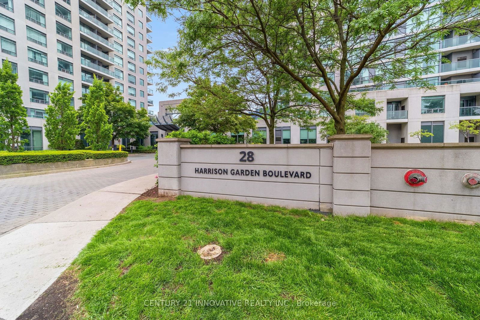 28 Harrison Garden Blvd, unit 1508 for sale - image #3