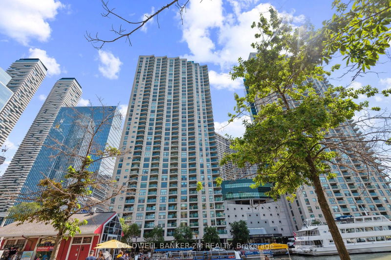 77 Harbour Sq, unit 406 for sale