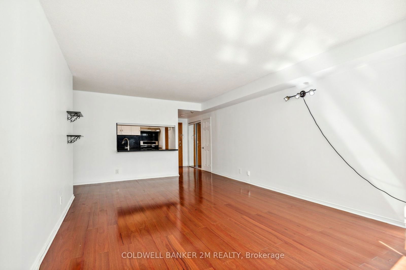 77 Harbour Sq, unit 406 for sale - image #14