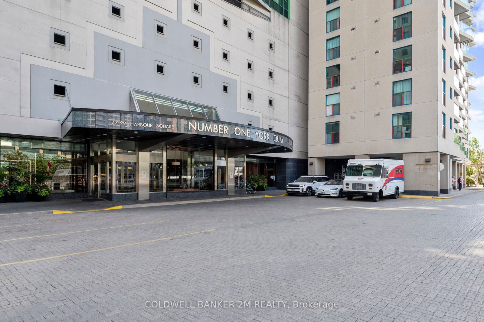 77 Harbour Sq, unit 406 for sale - image #2