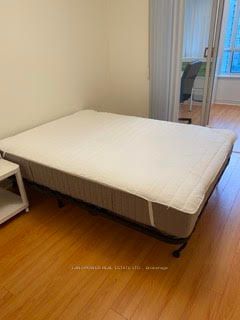 18 Parkview Ave, unit 1907 for rent - image #5