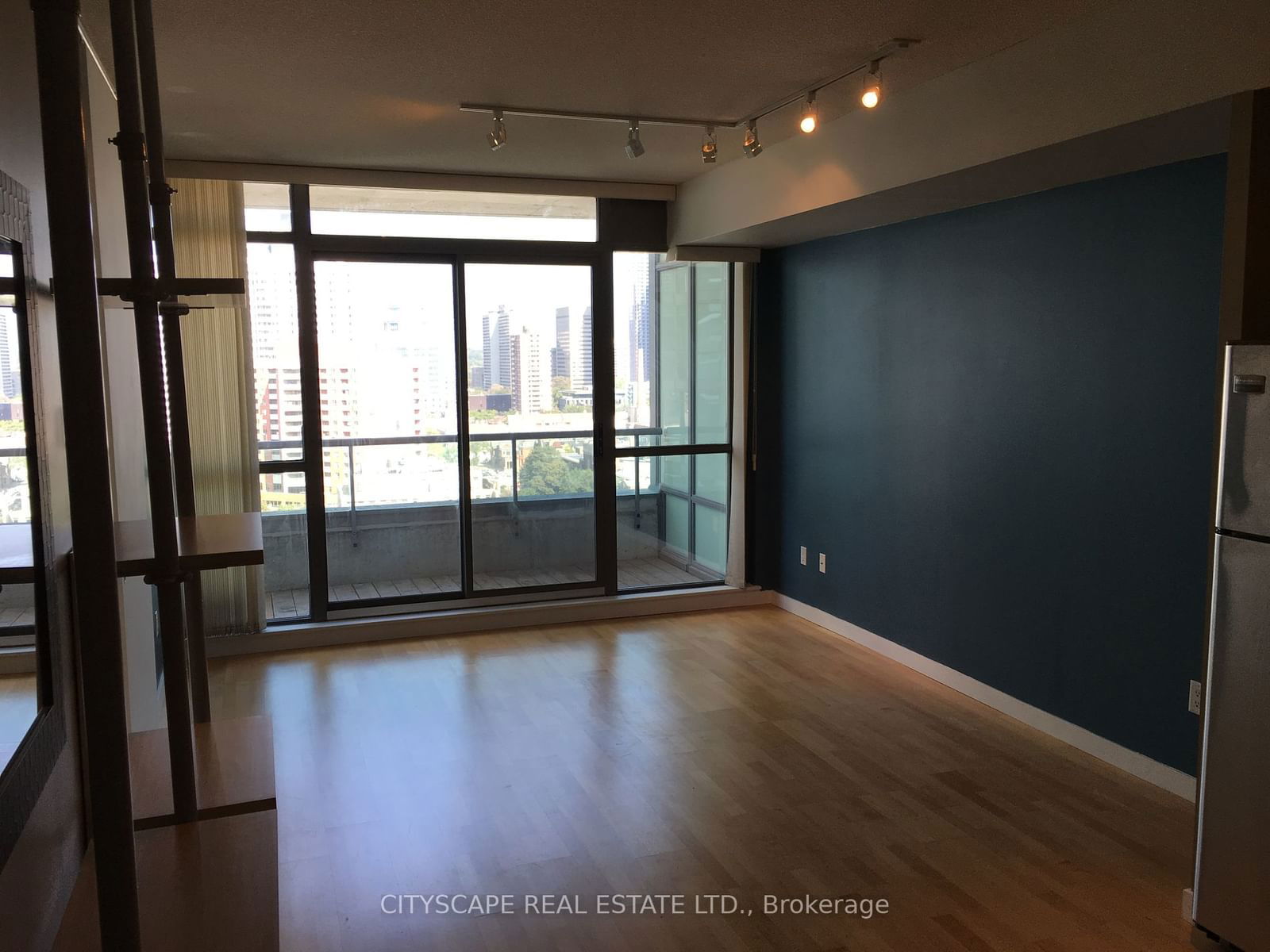 281 Mutual St, unit 1806 for rent - image #11