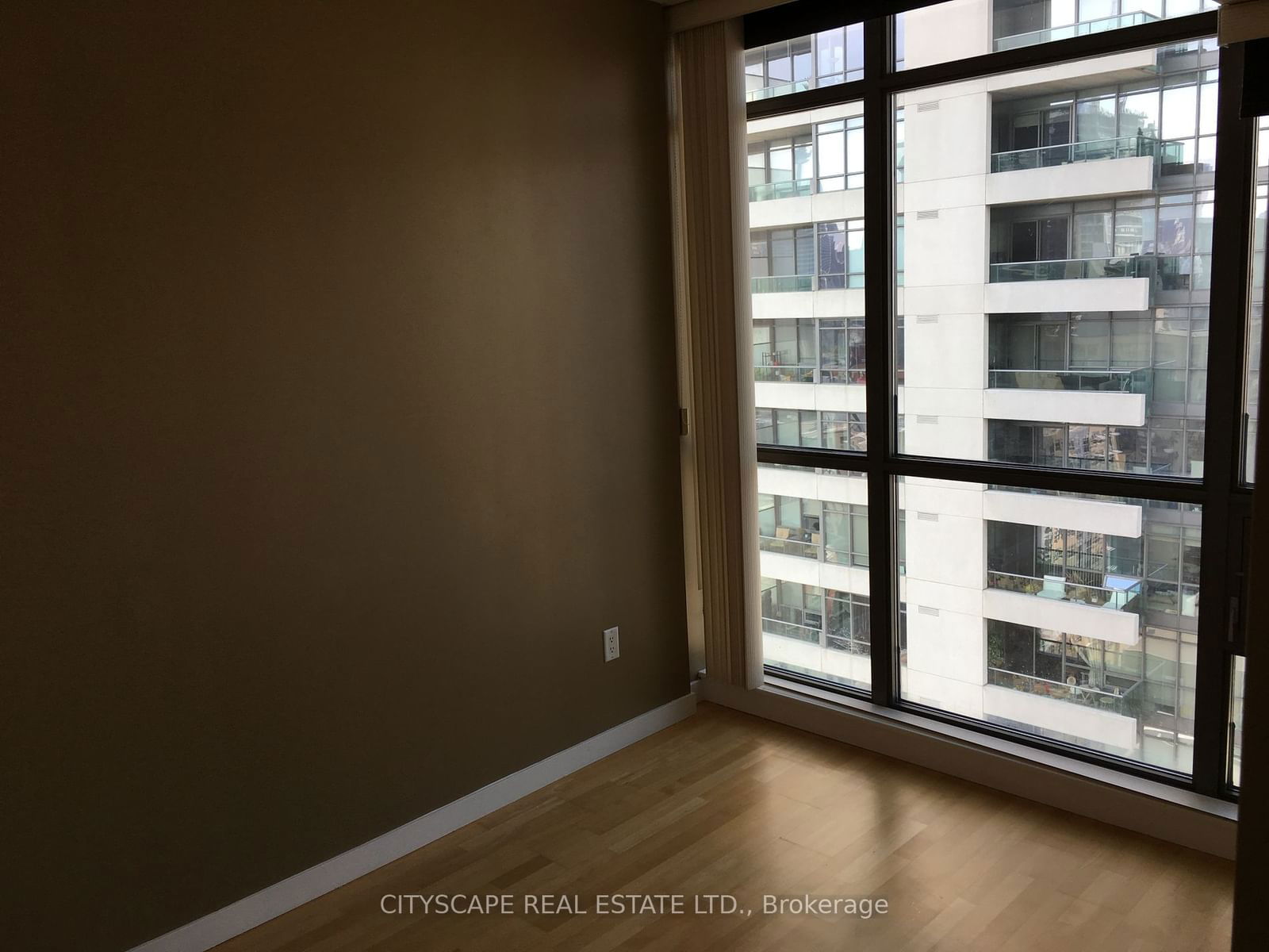 281 Mutual St, unit 1806 for rent - image #13