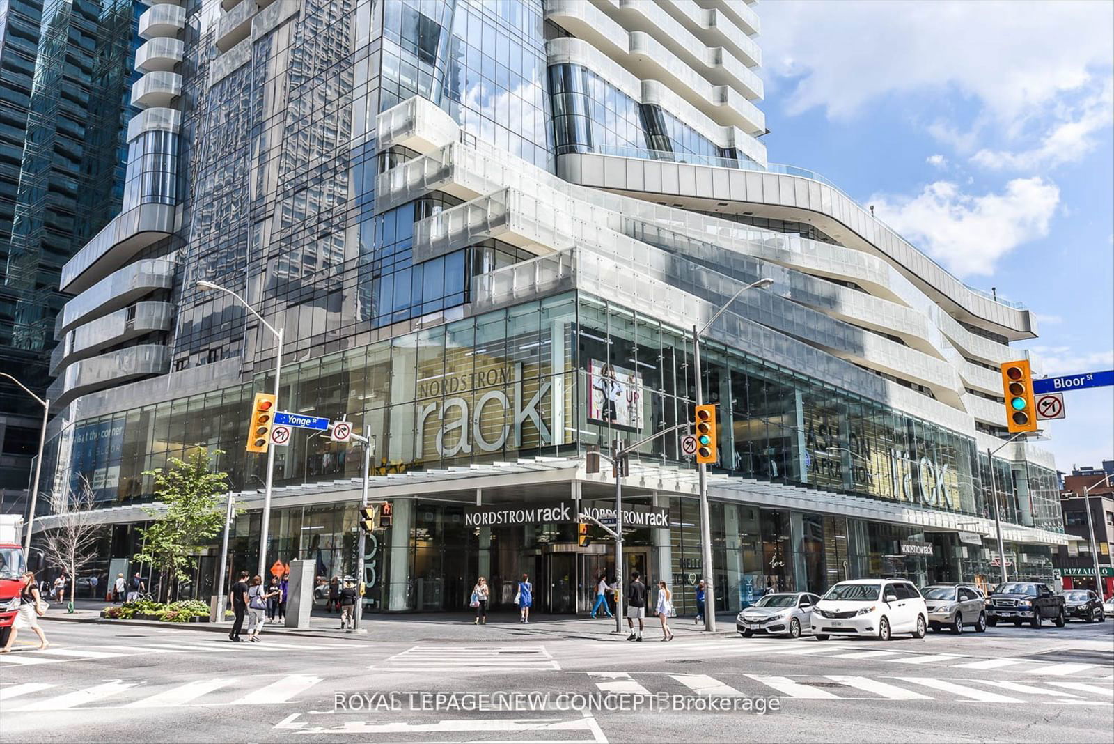 1 Bloor St E, unit 1106 for rent - image #2