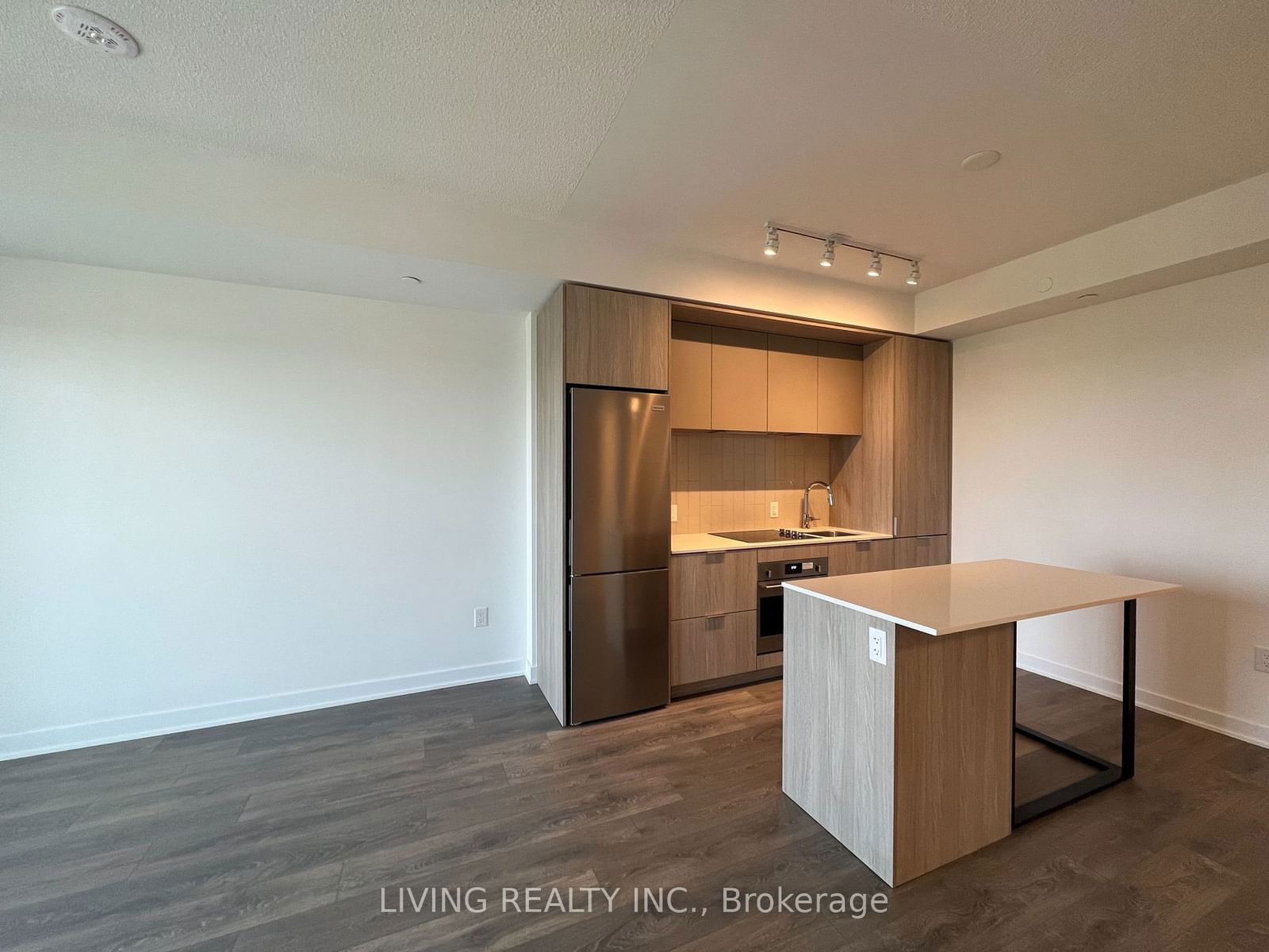 130 River St, unit 2601 for rent - image #8