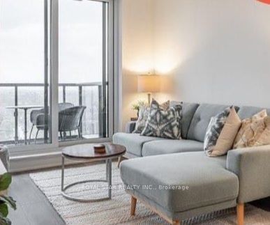 130 River St E, unit 1501 for sale - image #1