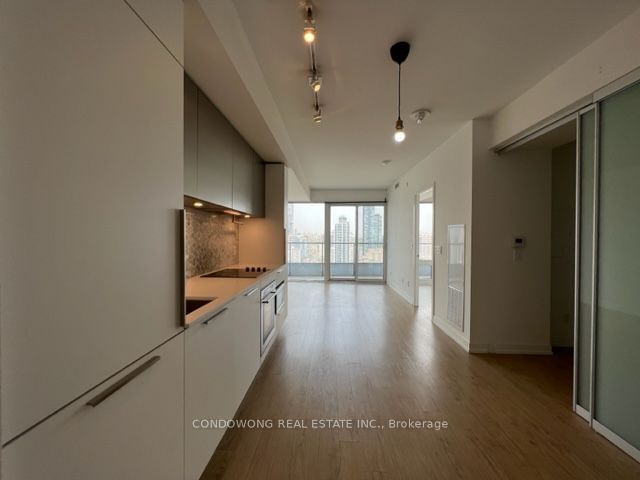 85 Wood St, unit 3109 for sale