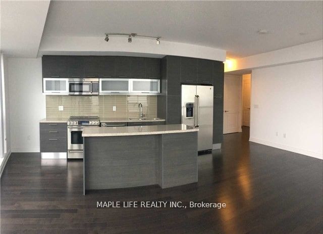 388 Yonge St, unit 6110 for rent - image #5