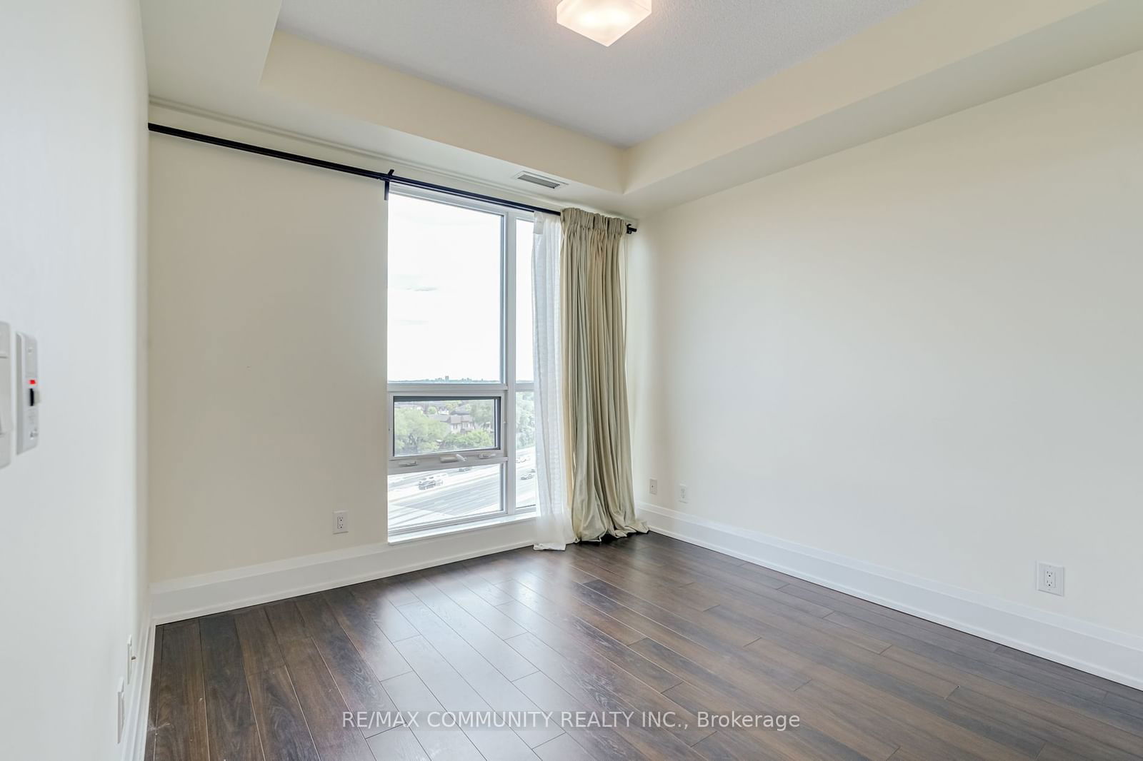 120 Harrison Garden Blvd, unit 1008 for sale - image #17