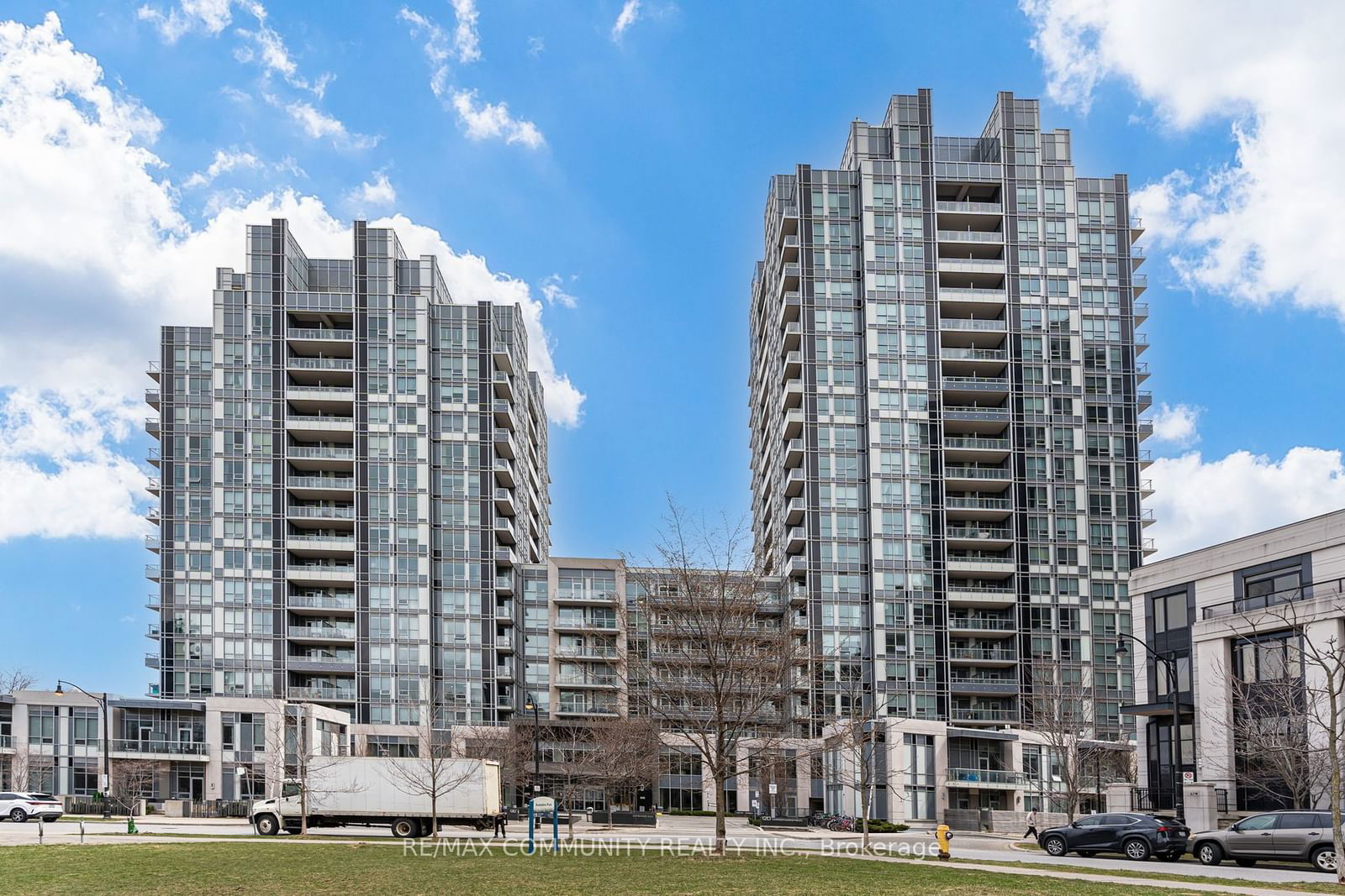 120 Harrison Garden Blvd, unit 1008 for sale - image #3