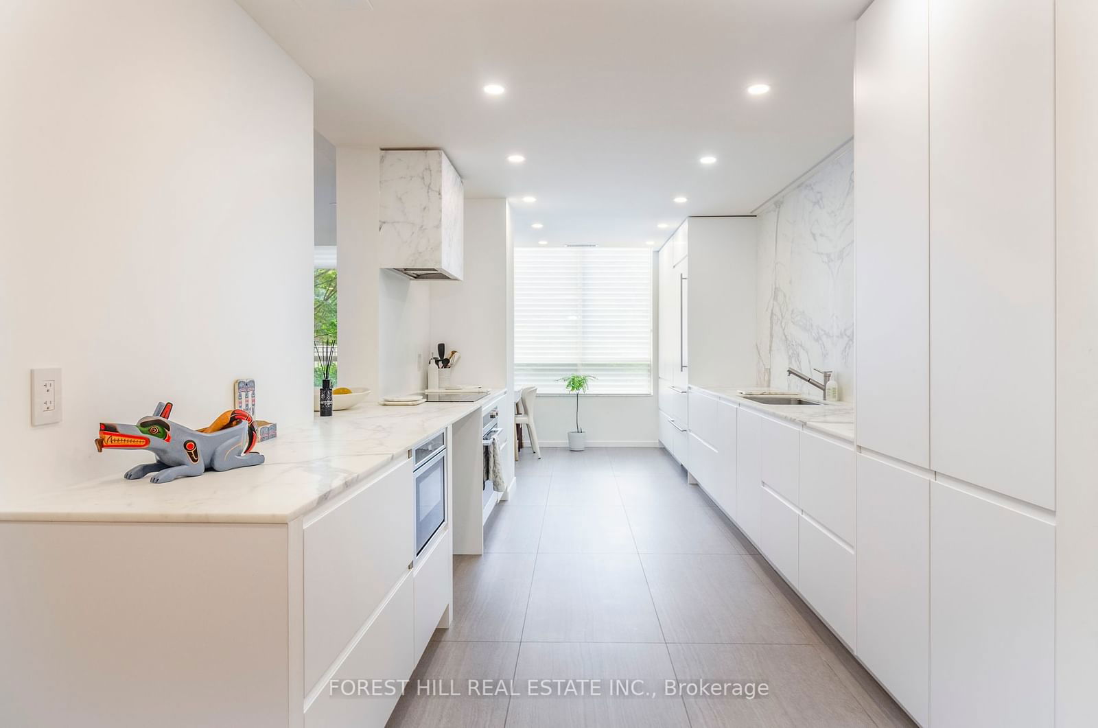 215 The Donway West, unit 111 for sale - image #4