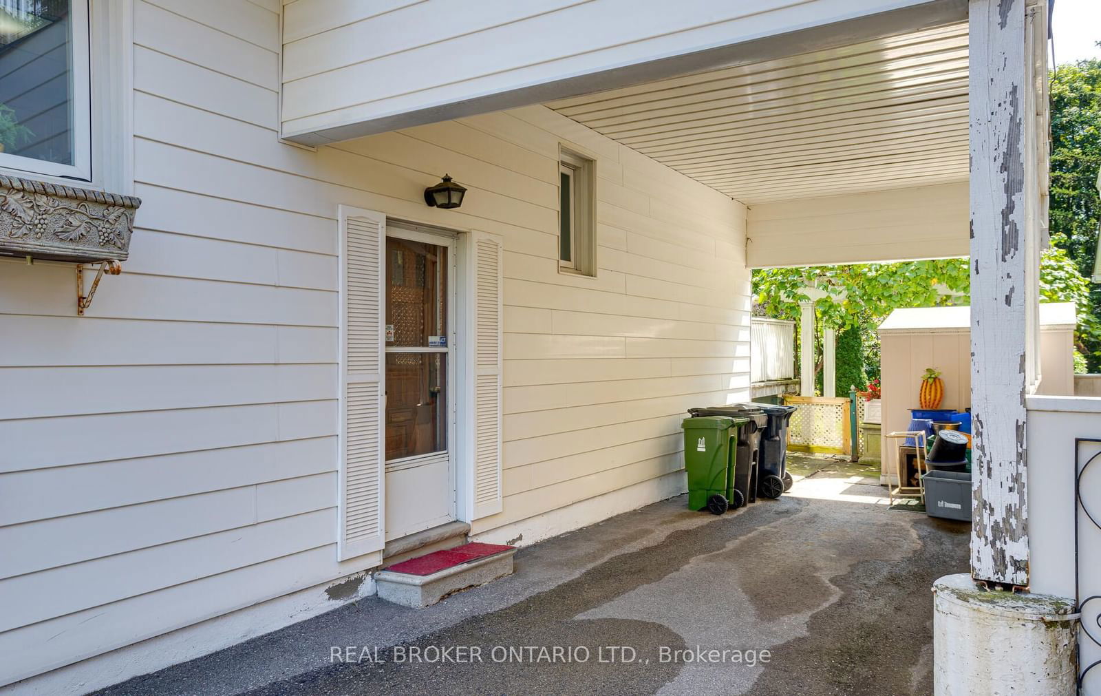 261 Johnston Ave for sale  - image #3