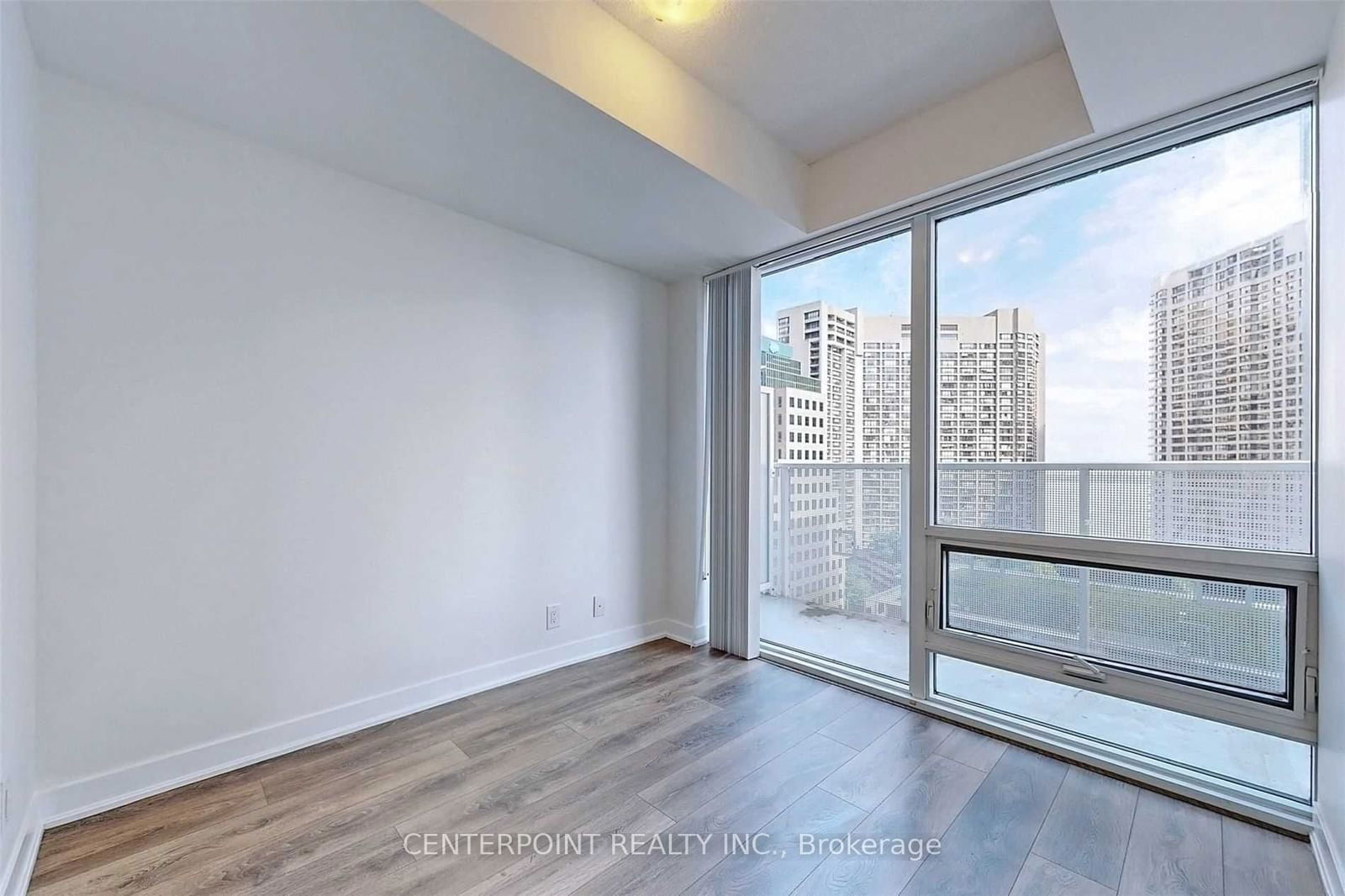 88 Harbour St, unit 1610 for rent - image #8