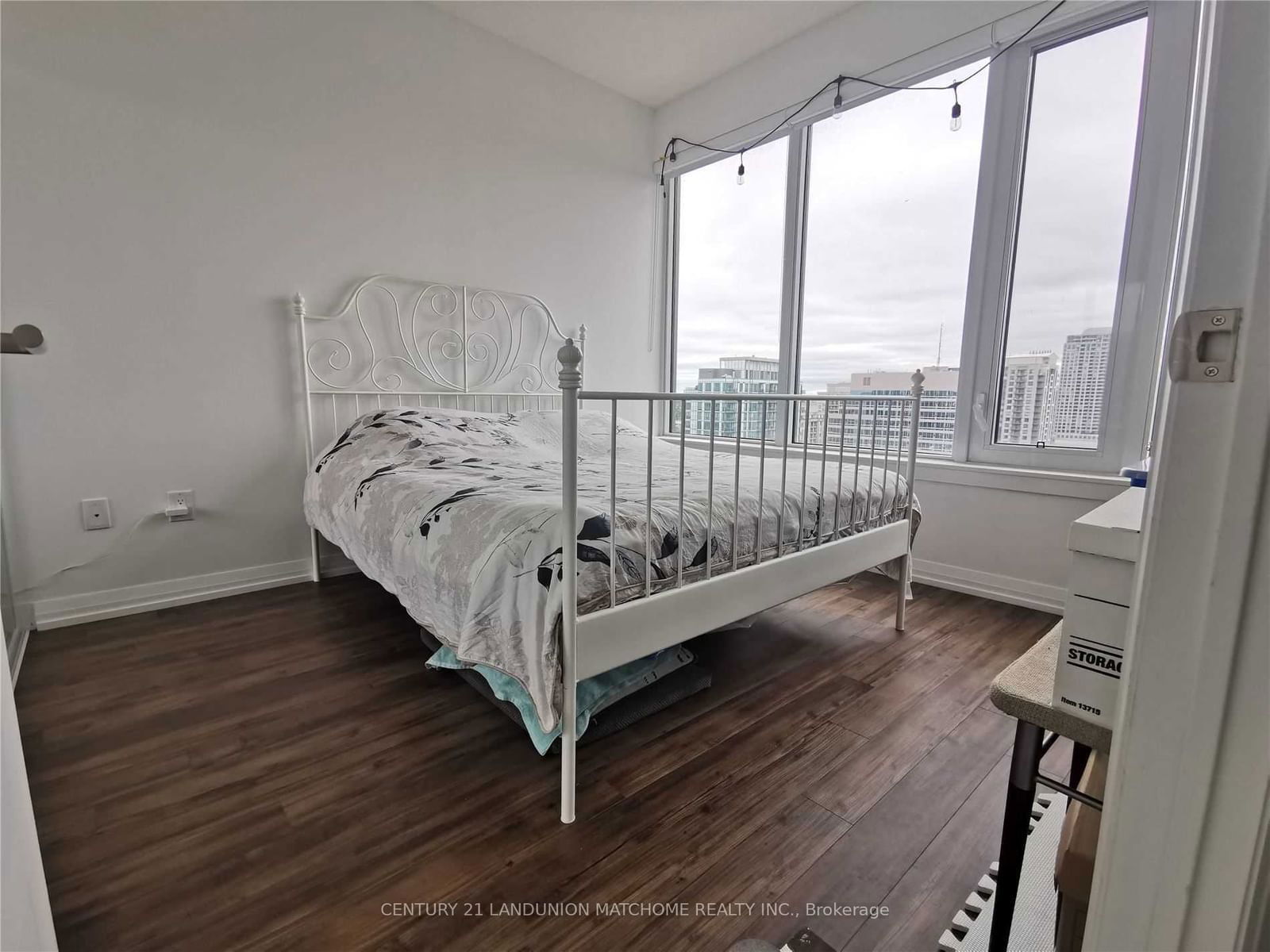 75 Canterbury Pl, unit 2003 for rent - image #7