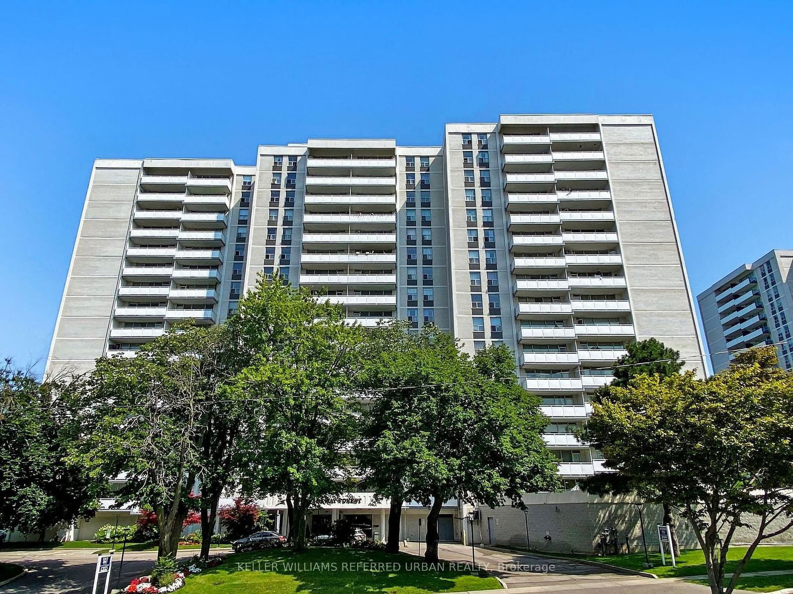 10 Parkway Forest Dr, unit 1111 for sale - image #1