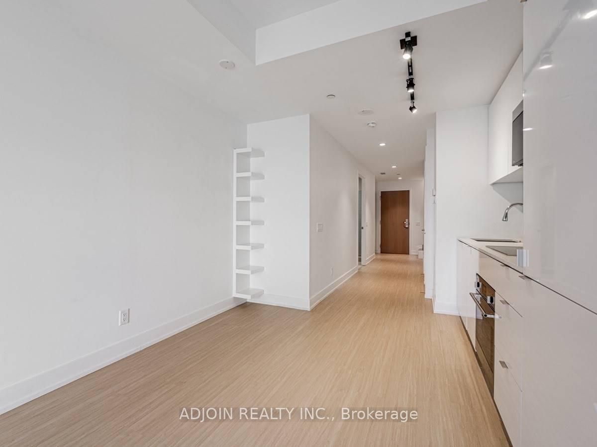 7 Grenville St, unit 513 for rent - image #8