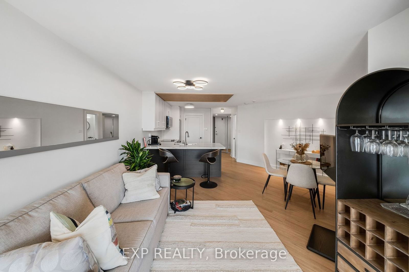 77 Maitland Pl, unit 1905 for sale - image #10