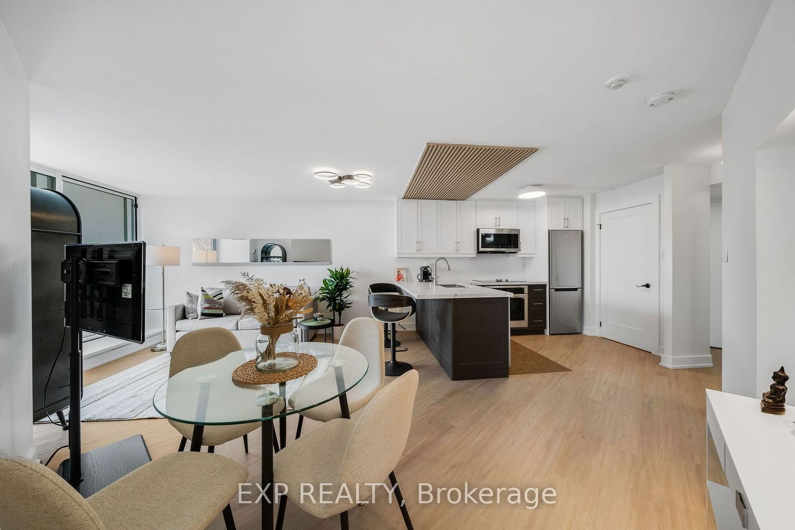 77 Maitland Pl, unit 1905 for sale - image #12