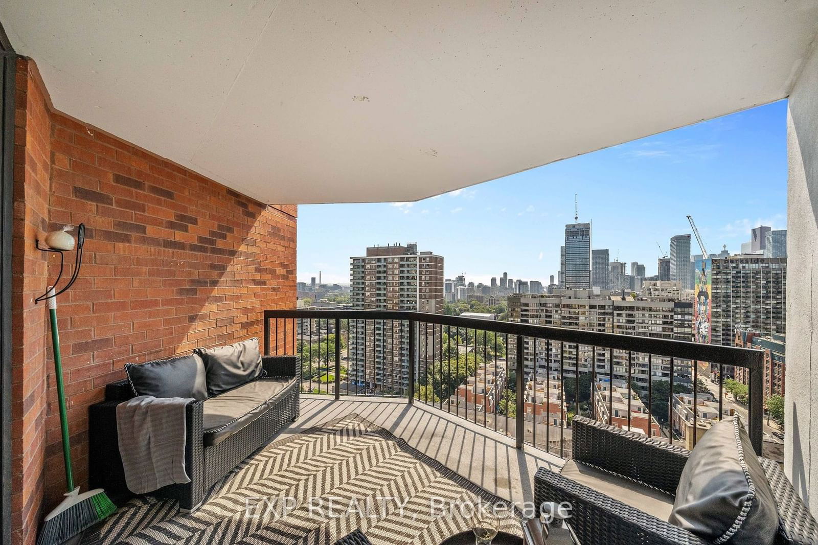 77 Maitland Pl, unit 1905 for sale - image #19