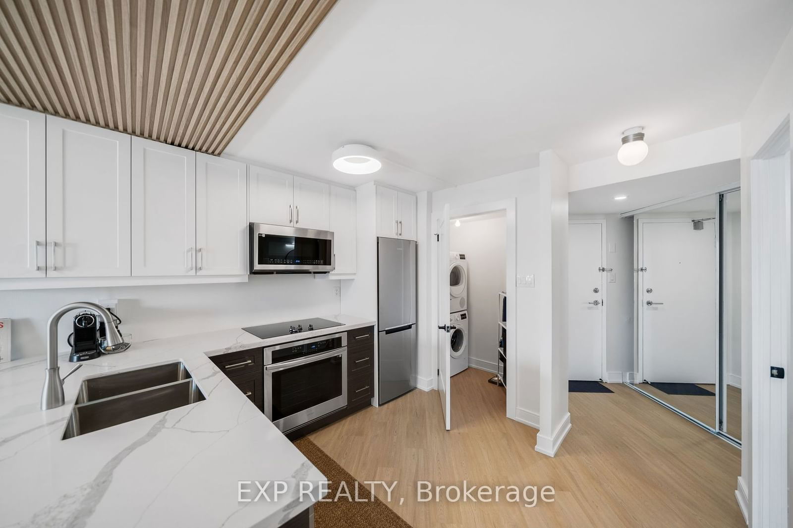 77 Maitland Pl, unit 1905 for sale - image #3