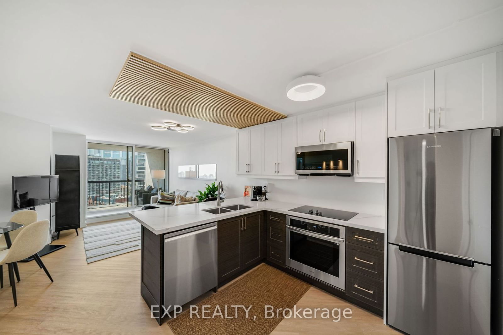 77 Maitland Pl, unit 1905 for sale - image #5