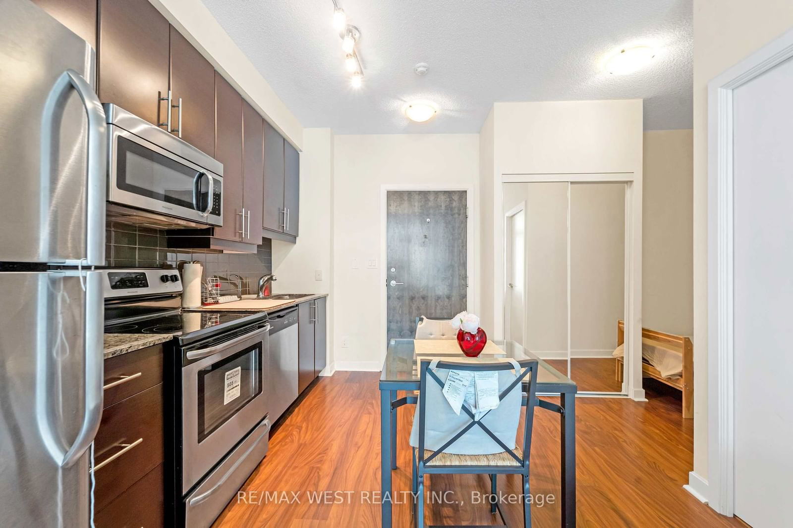 33 Bay St E, unit 2305 for rent - image #13