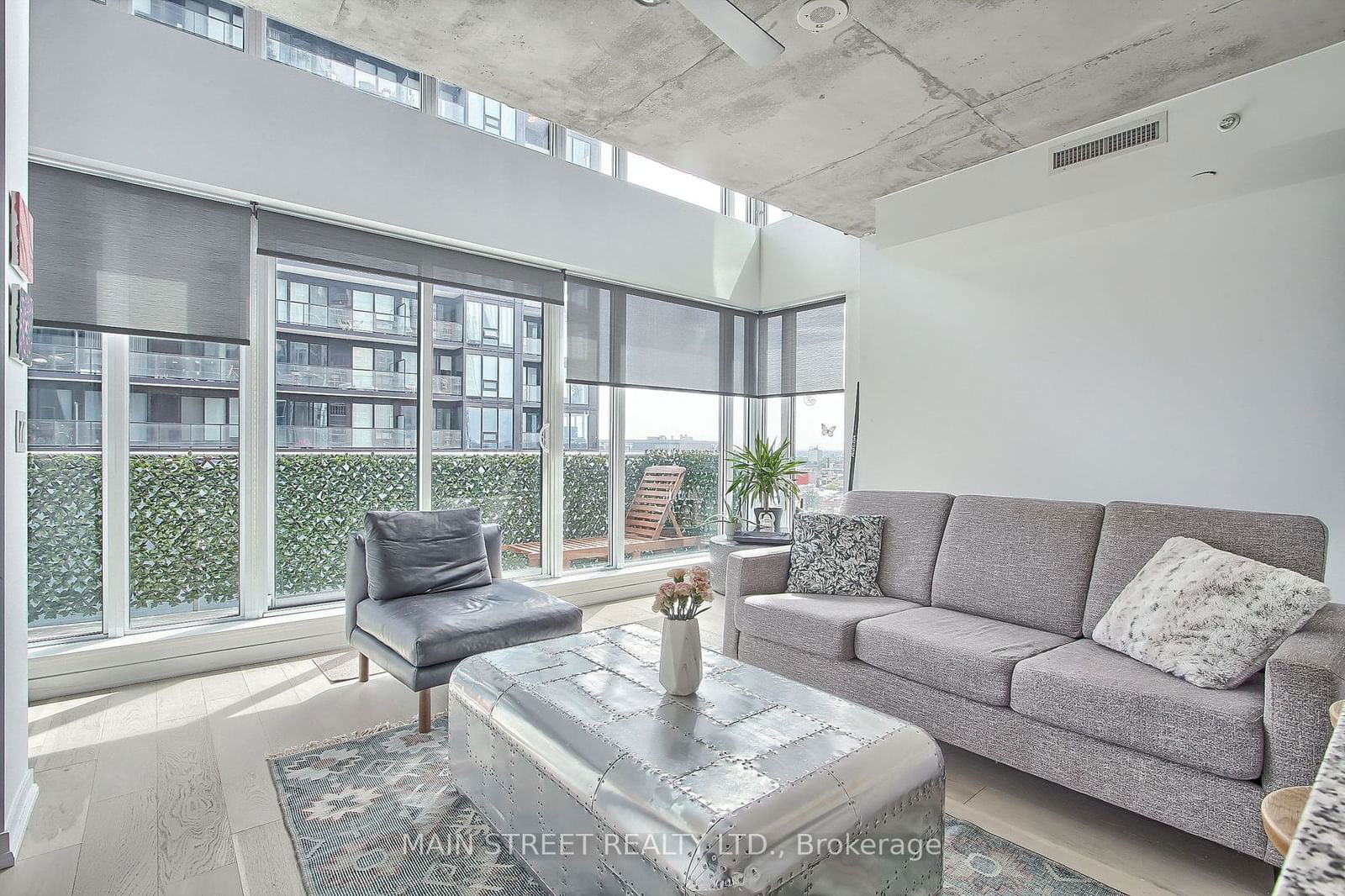 150 East Liberty St, unit 1213 for sale