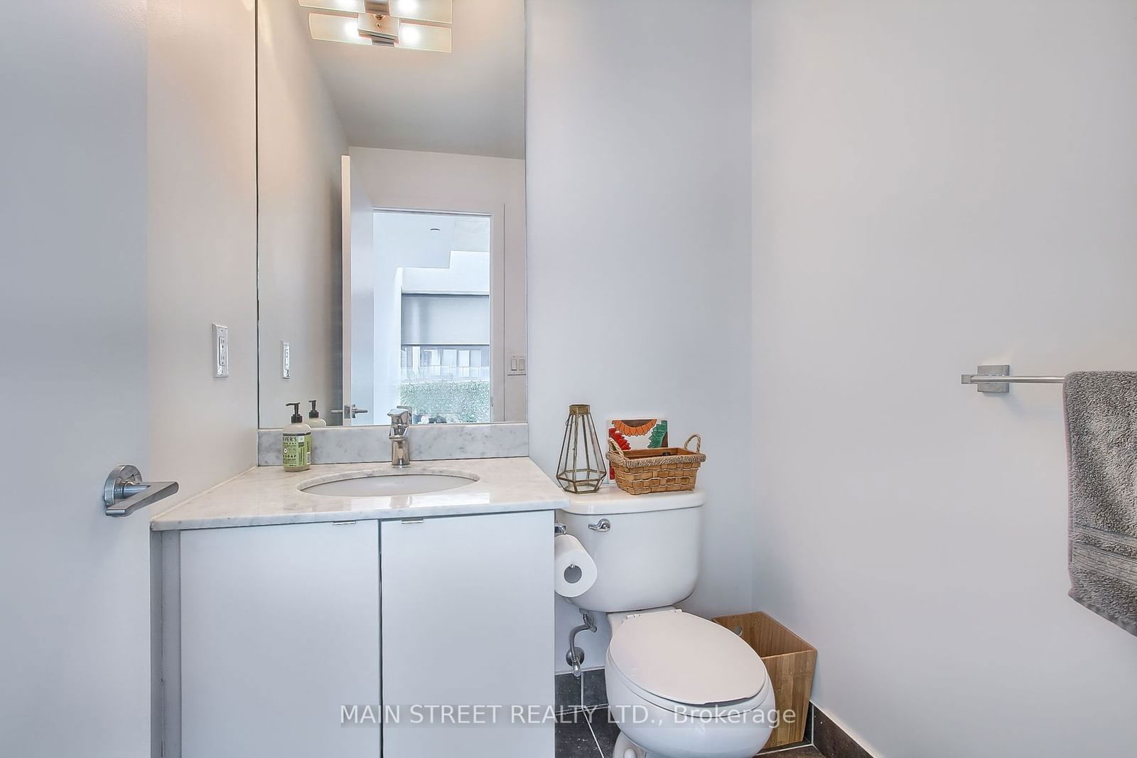 150 East Liberty St, unit 1213 for sale