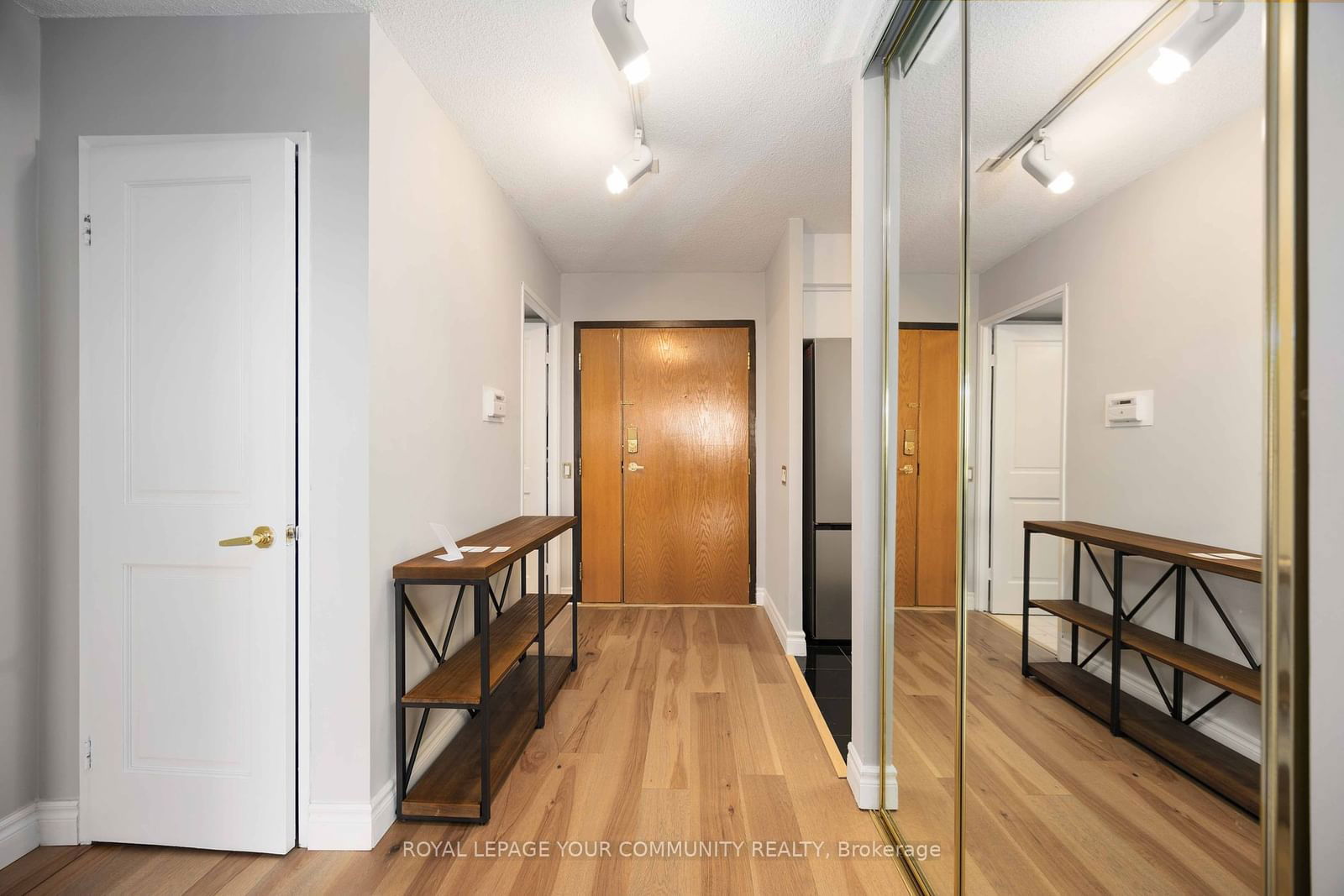 100 Upper Madison Ave, unit 2009 for sale - image #2