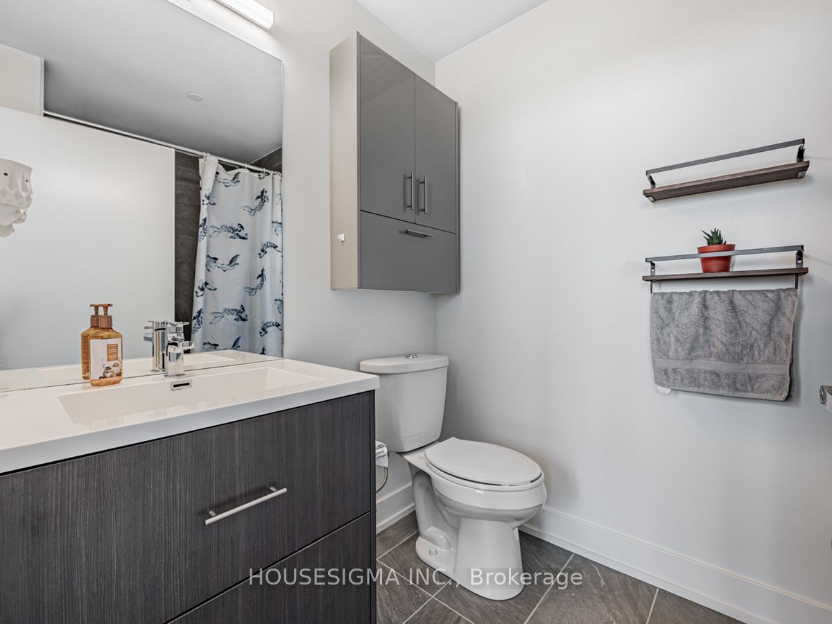 180 Fairview Mall Dr, unit 906 for sale - image #19