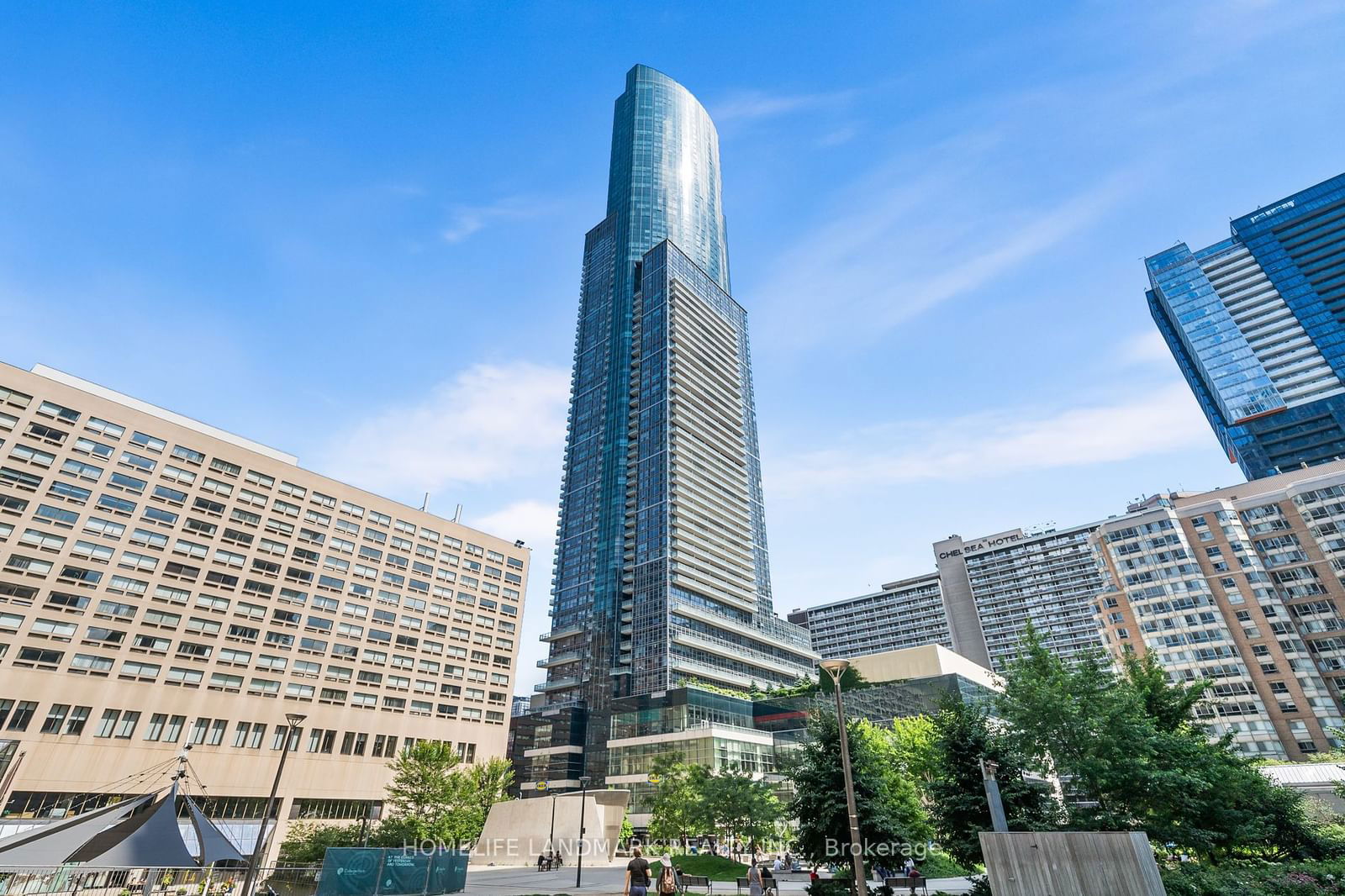 386 Yonge St, unit 2403 for sale - image #1