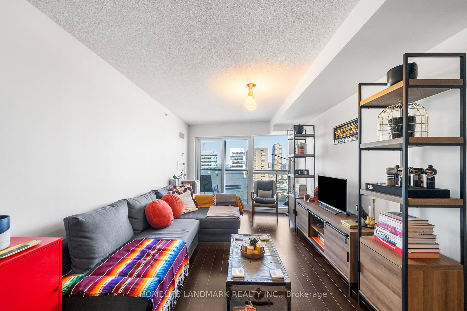 386 Yonge St, unit 2403 for sale - image #7