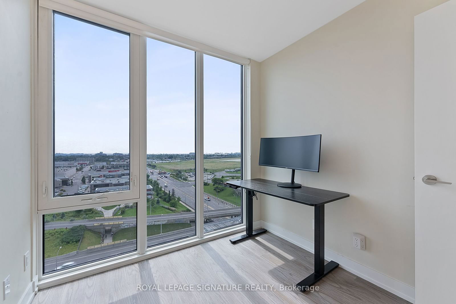 38 Monte Kwinter Crt, unit 1412 for sale - image #18