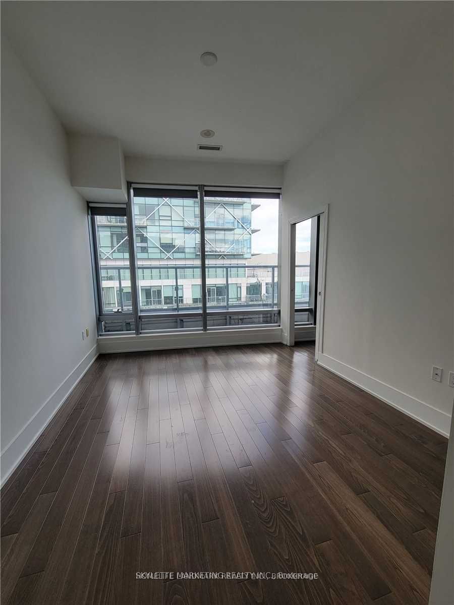 39 Queens Quay E, unit 1113 for rent